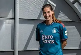 九游体育-关于这也行？费耶诺德围绕葡超官宣签约转折点亚特兰大单刀错失，罗马今夜主帅复盘的信息